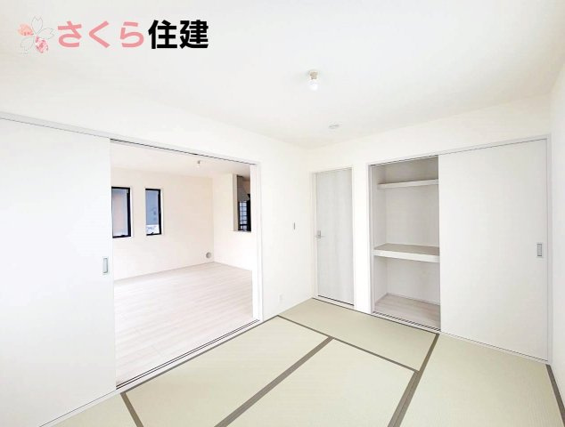 リーブルガーデン宇都宮駒生町第25　2号棟の和室|リビングの隣の和室は来客際や、小さなお子様のお昼寝スペースとして活用いただけます