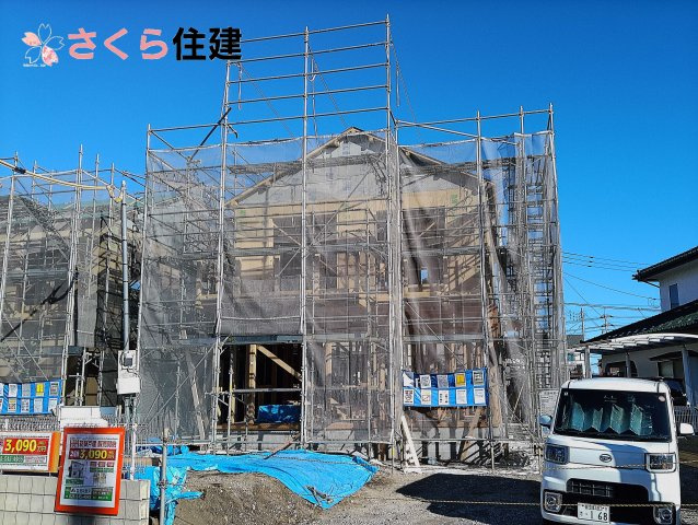 リーブルガーデン宇都宮駒生町第25　2号棟の前面道路含む現地写真|西が岡小学校まで徒歩10分◎充実の収納設備が揃った4ＳＬＤＫ