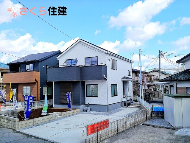 リーブルガーデン宇都宮駒生町第25　2号棟の外観|駐車場は最大3台駐車が可能です◎