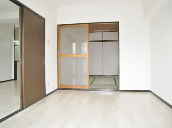 ポートシティ高木の洋室|明るい洋室です