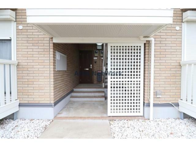 ロイヤルスクエアのエントランス|エントランス部分