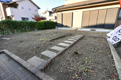 【庭】 | 太田市城西町 中古住宅 | 広いお庭でBBQやガーデニング、ドッグランなど夢が広がりますね♪