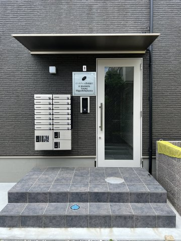 ジーメゾン入間東藤沢のエントランス|ゆとりのあるエントランスです