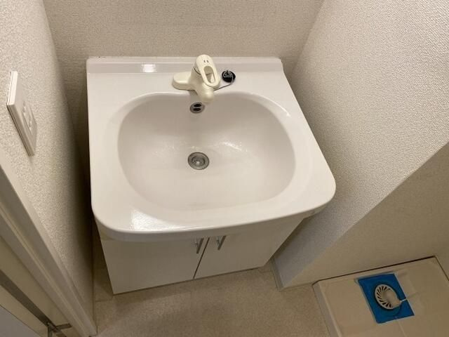 リファイズ小岩の独立洗面台