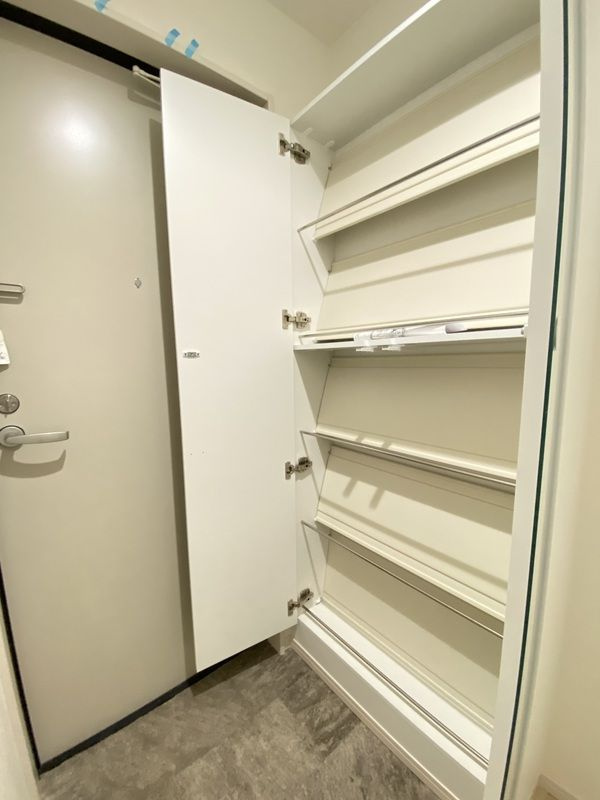 KLEISせんげん台の玄関