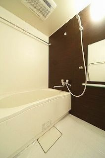 リブリ・金町の浴室