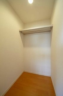 リブリ・金町の収納