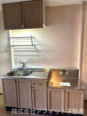 【キッチン】 | ジュネライフA棟 | 吊戸棚付き