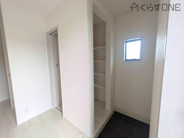 【その他】 | 姫路市広畑区才8期／全2棟 | 【店舗】お子様連れの方も安心♪おもちゃ・DVD完備のキッズスペースございます！