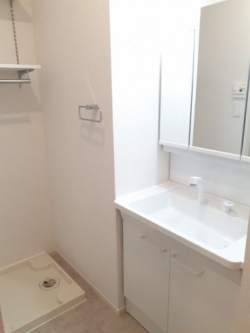 フェニーチェ　ミナ　Ⅲの洗面所