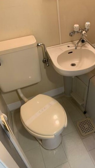 ビビアンコート猫実のトイレ