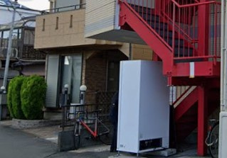 ビビアンコート猫実のエントランス