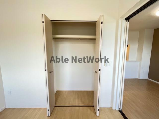 シンフォニーヒルズの収納|洋室クローゼット