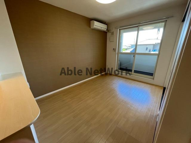 シンフォニーヒルズの居間・リビング|広々使える間取り