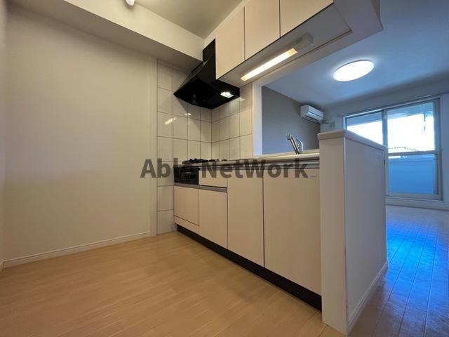 シンフォニーヒルズのキッチン|対面式キッチン