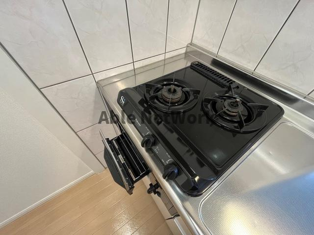 シンフォニーヒルズのキッチン|コンロ＆グリル付き