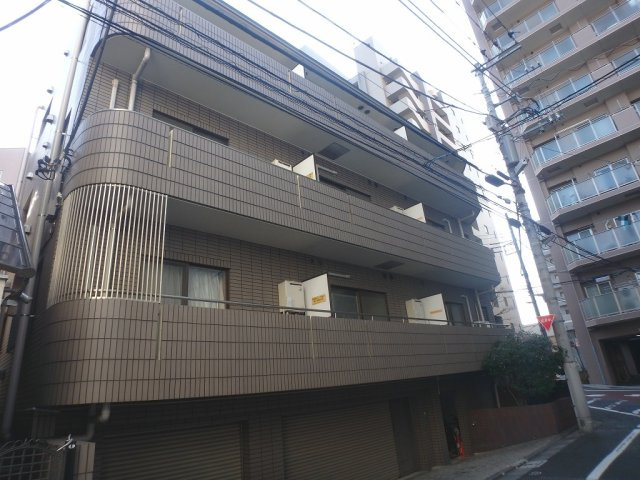ガウディ動坂の外観
