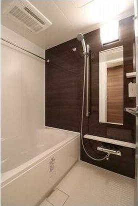 ルジェンテ・バリュ上野根岸の浴室