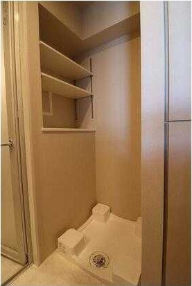 ルジェンテ・バリュ上野根岸の設備|洗濯機置場