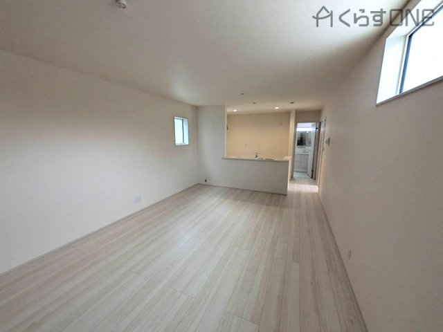 【居間・リビング】 | 姫路市広畑区才8期／全2棟