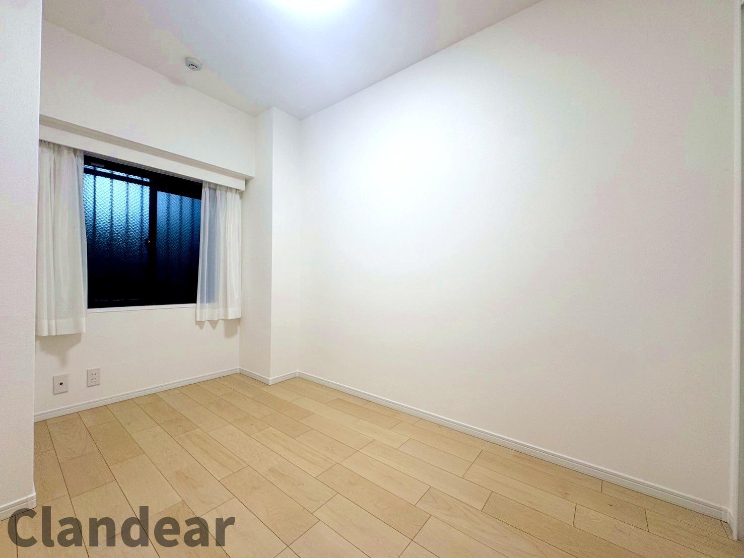 エヴァーグリーン立石の洋室|ドキドキの新生活も、安心してスタート。ぴったりの住まいを見つけませんか？クランディアが一緒に住まい選びをサポートします‼　まずは、お気軽にお問合せください　＃クランディア