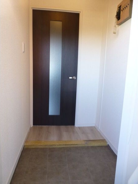 メゾンKARIの玄関