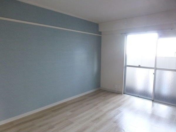 メゾンKARIの洋室