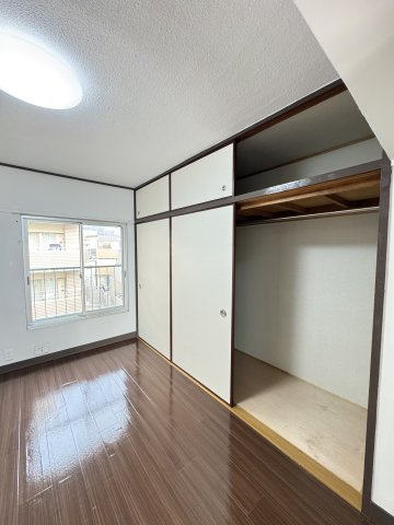 グランディア灘南通の収納