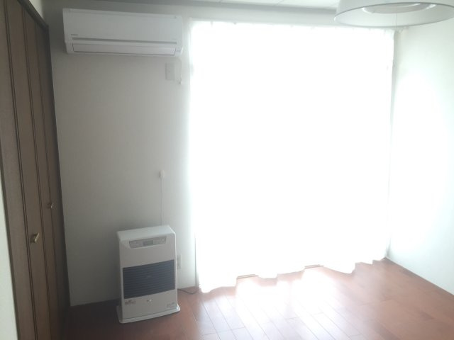 シティハイムの洋室