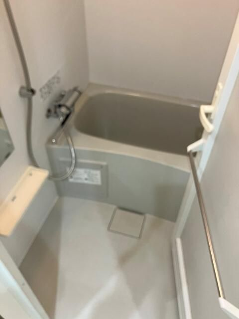 ラフィスタ三ノ輪の浴室