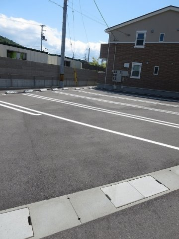 クラール南庄町　Ｃの駐車場|駐車スペースもあります