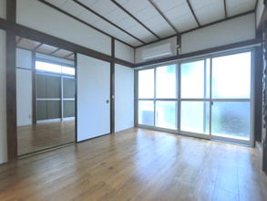 【居間・リビング】