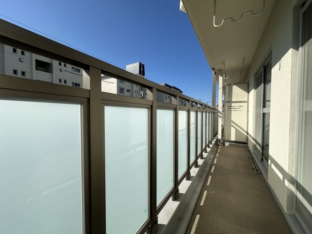 高倉台４団地18号棟のバルコニー