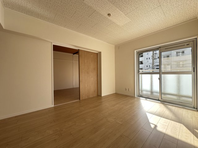 高倉台４団地18号棟の居間・リビング