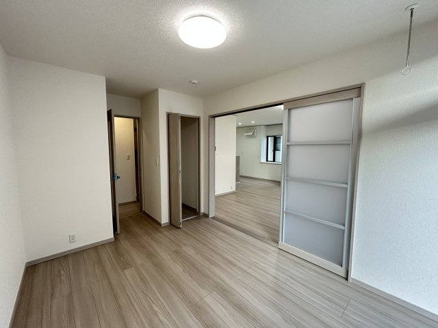 小山市中久喜1丁目　中古戸建の居間・リビング