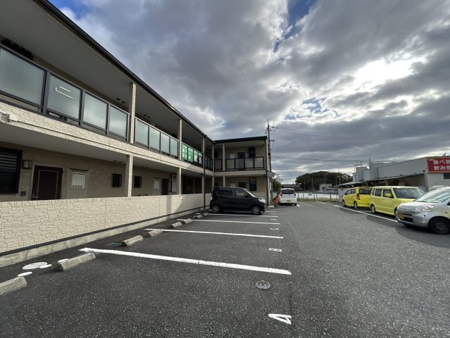 善紀ハイツの駐車場|駐車場があります