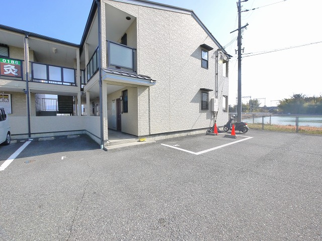 善紀ハイツの駐車場|駐車場があります