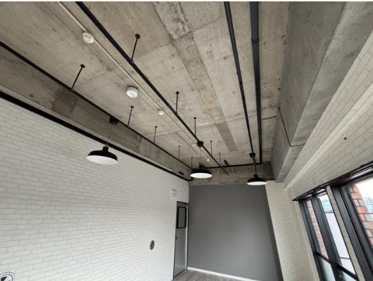 大津市大江３丁目の店舗事務所の内装|過ごしやすい室内です