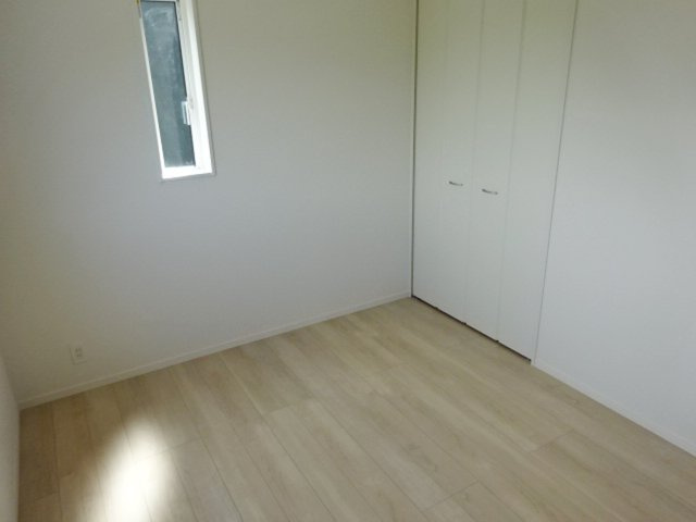 【洋室】 | 裾野市水窪第1 新築建売分譲住宅 土地＋建物 TW05969 | 裾野市水窪1号棟　洋室6帖 ※令和8年4月9日撮影写真