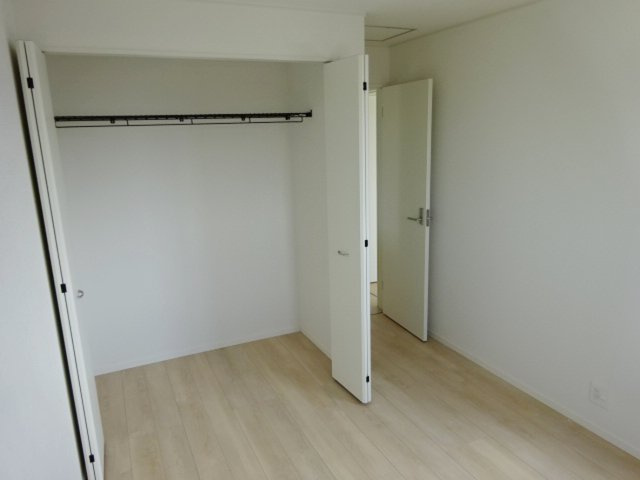 【洋室】 | 裾野市水窪第1 新築建売分譲住宅 土地＋建物 TW05969 | 裾野市水窪1号棟　洋室5.7帖 ※令和8年4月9日撮影写真