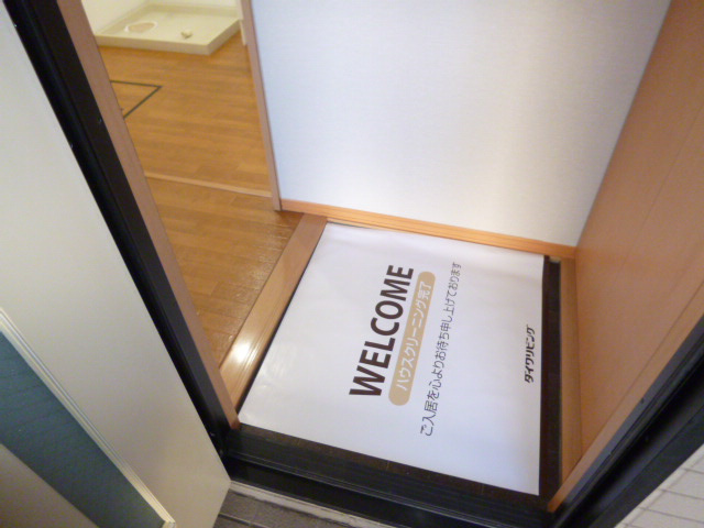 ピオーネ三宅の玄関