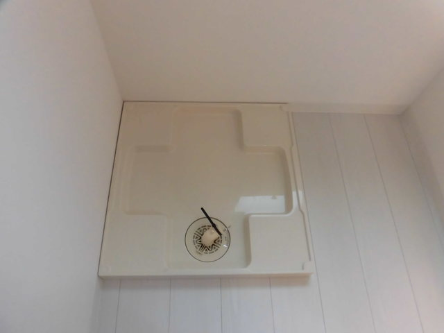 【居間・リビング】 | 室内洗濯機置き場なので雨の日も安心です