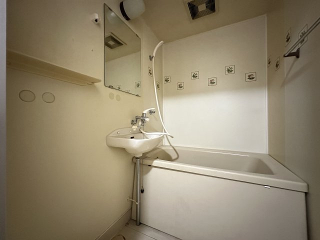 シャトードメール須磨の浴室