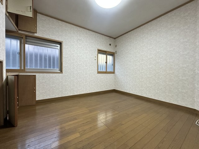 シャトードメール須磨の洋室