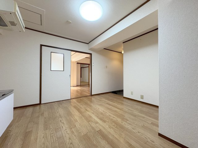 城北ハイツの居間・リビング