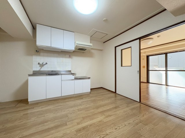 城北ハイツの居間・リビング