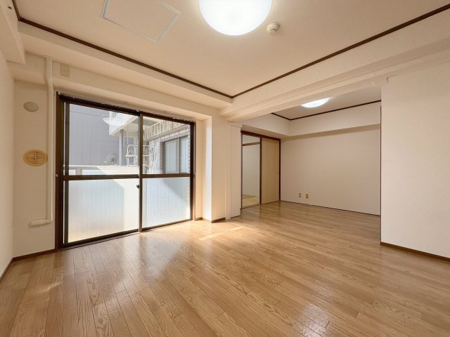 城北ハイツの洋室