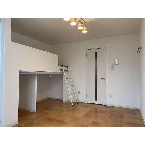 ANDY茶屋が坂の居間・リビング