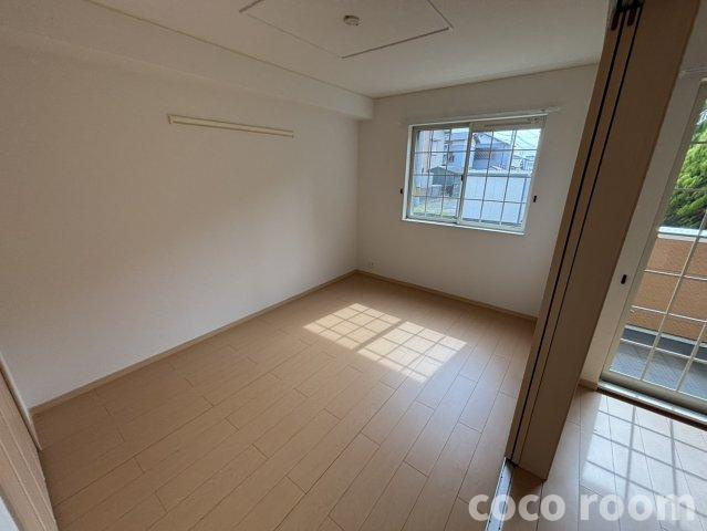 エム・スクエアー　ガーデン　Ⅰの居間・リビング