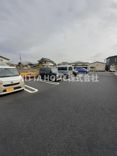 丹波市氷上町新郷のアパートの駐車場|敷地内駐車場になります◎